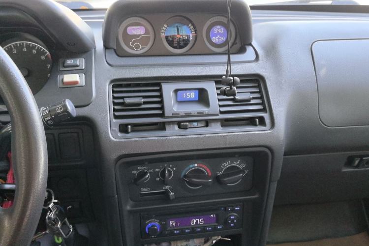 Used Leopaard Heijingang 2013 2.2L Manual Two-Wheel Drive Standard Version Audio And AC Panel