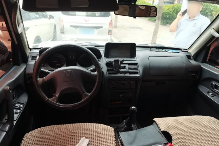 Used Leopaard Heijingang 2013 2.2L Manual Two-Wheel Drive Standard Version Center Console