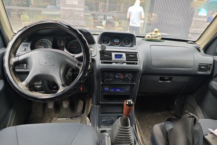 Used Leopaard Heijingang 2013 2.2L Manual 4x4 Standard Edition Center Console