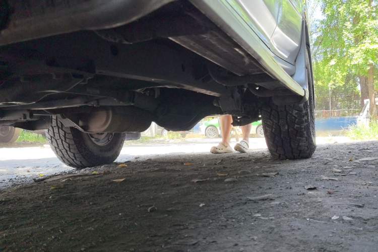 Used Leopaard Heijingang 2013 2.2L Manual Two-Wheel Drive Standard Version Chassis Front Left