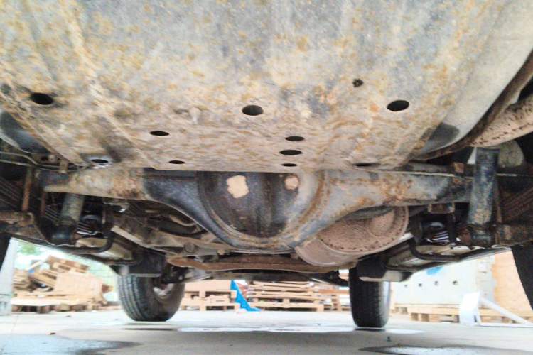 Used Leopaard Heijingang 2013 2.2L Manual Two-Wheel Drive Standard Version Chassis Rear