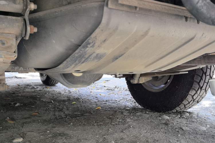 Used Leopaard Heijingang 2013 2.2L Manual Two-Wheel Drive Standard Version Chassis Rear