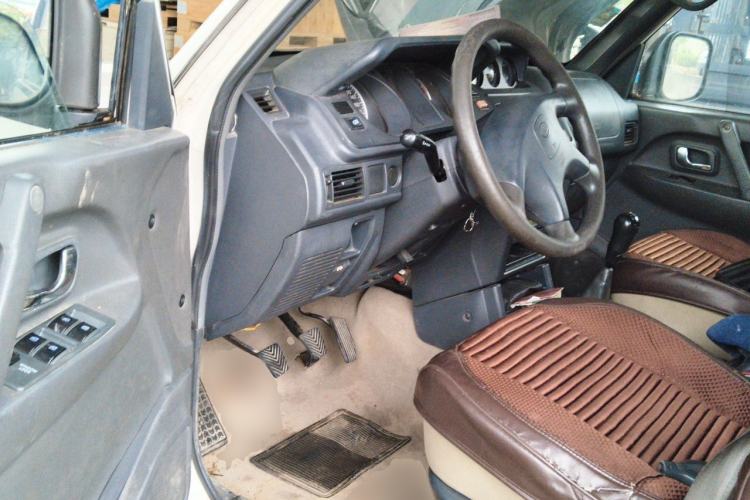 Used Leopaard Heijingang 2013 2.2L Manual Two-Wheel Drive Standard Version Driver Seat