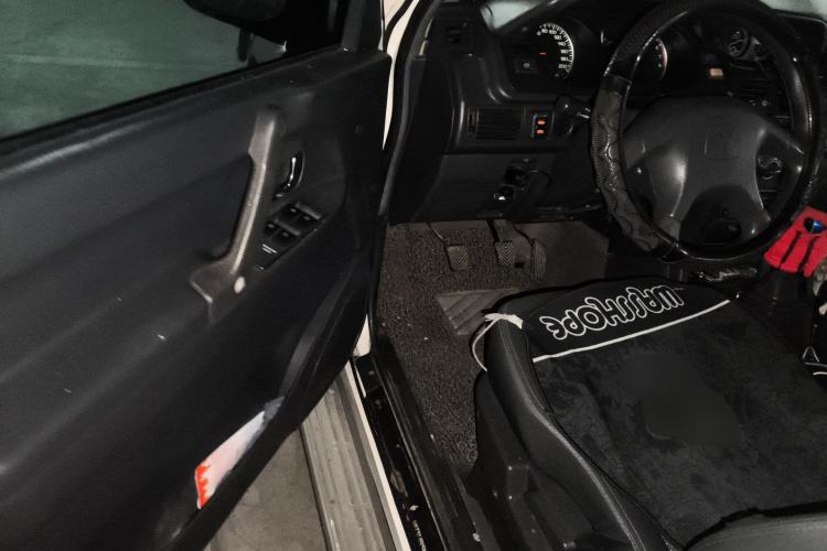 Used Leopaard Heijingang 2013 2.2L Manual 4x4 Standard Edition Driver Seat