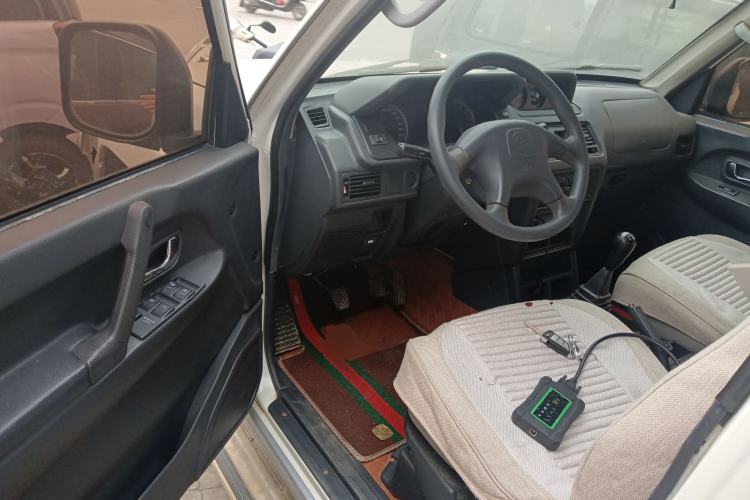 Used Leopaard Heijingang 2013 2.2L Manual Two-Wheel Drive Standard Version Driver Seat