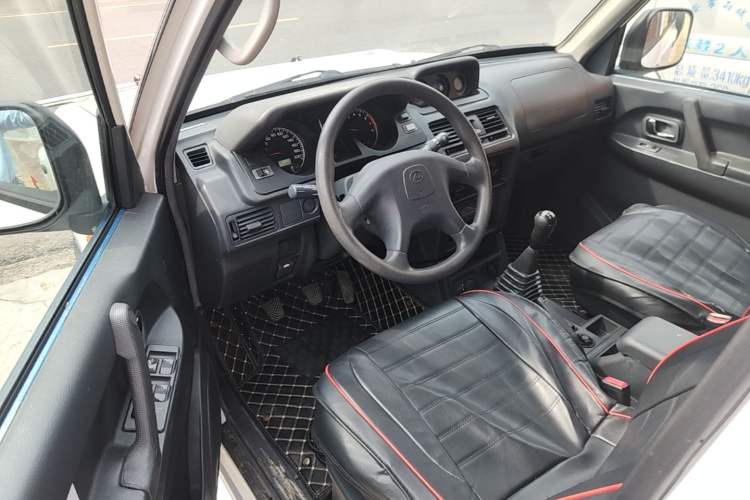 Used Leopaard Heijingang 2013 2.2L Manual 4x4 Standard Edition Driver Seat