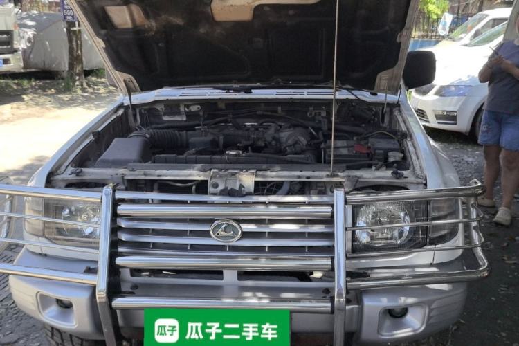 Used Leopaard Heijingang 2013 2.2L Manual Two-Wheel Drive Standard Version Engine Bay