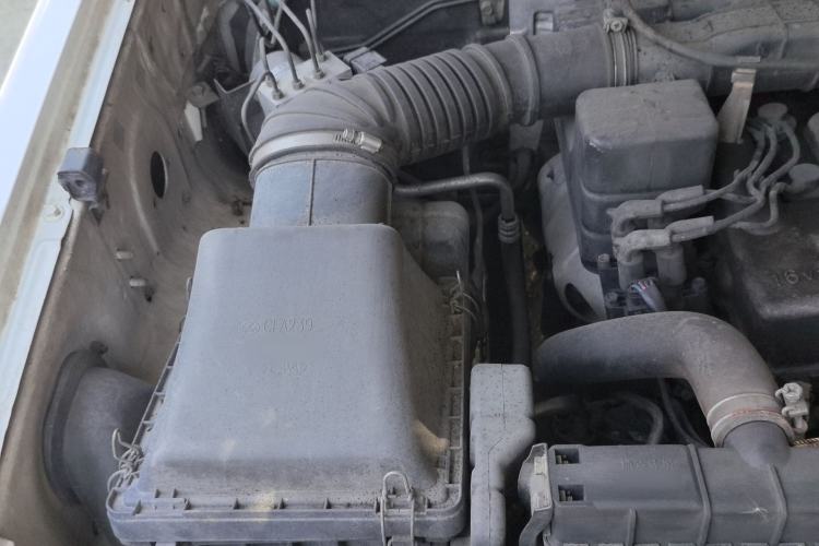 Used Leopaard Heijingang 2013 2.2L Manual Two-Wheel Drive Standard Version Engine Bay Right