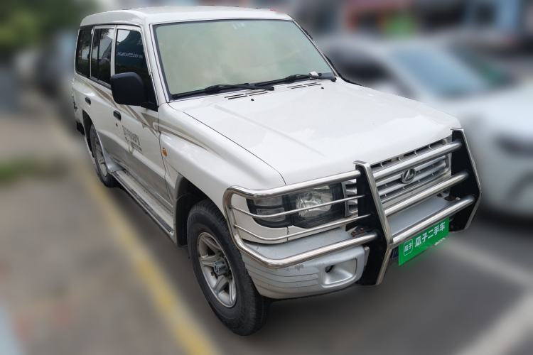 Used Leopaard Heijingang 2013 2.2L Manual Two-Wheel Drive Standard Version Front Right 45 Deg