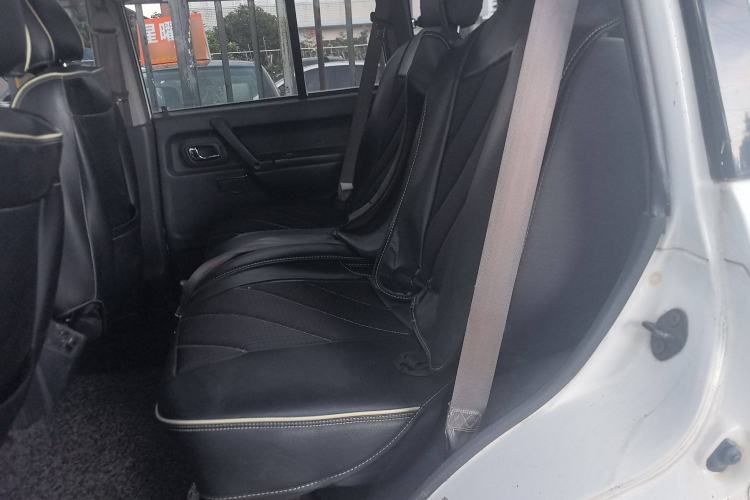 Used Leopaard Heijingang 2013 2.2L Manual 4x4 Standard Edition Interior 1