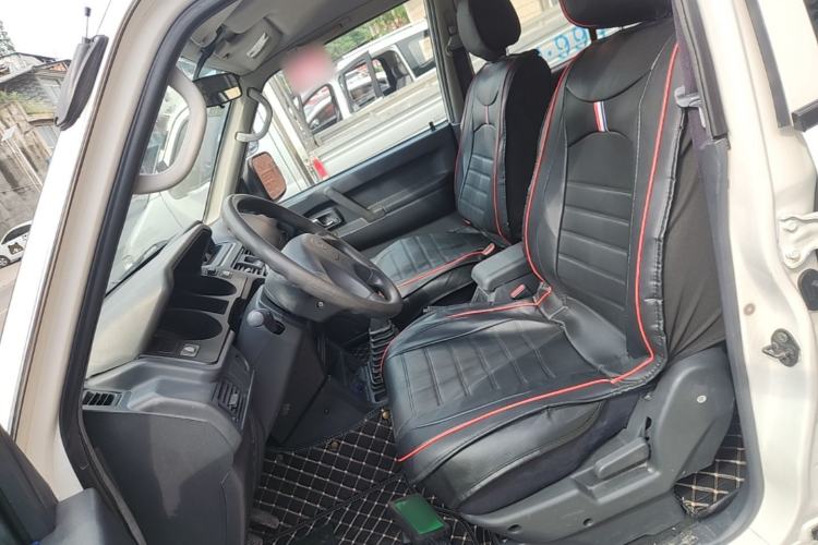 Used Leopaard Heijingang 2013 2.2L Manual 4x4 Standard Edition Left Front Seat
