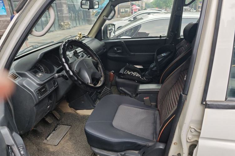 Used Leopaard Heijingang 2013 2.2L Manual 4x4 Standard Edition Left Front Seat