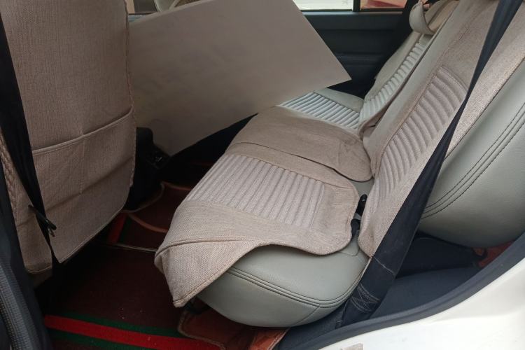 Used Leopaard Heijingang 2013 2.2L Manual Two-Wheel Drive Standard Version Left Rear Seat