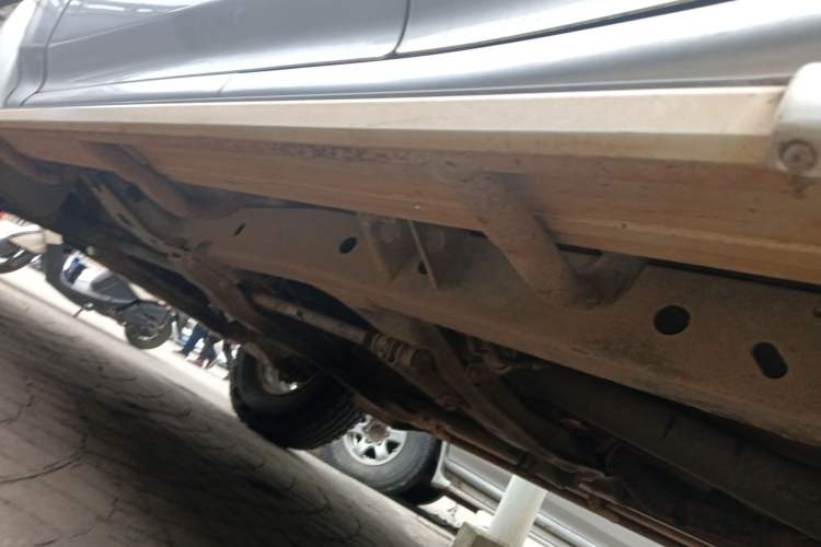 Used Leopaard Heijingang 2013 2.2L Manual Two-Wheel Drive Standard Version Left Side Sill