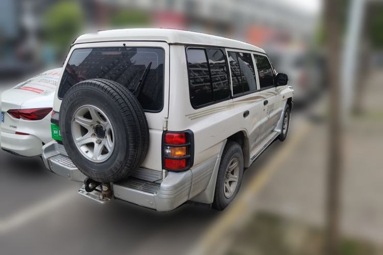 Used Leopaard Heijingang 2013 2.2L Manual Two-Wheel Drive Standard Version Rear Right 45 Deg