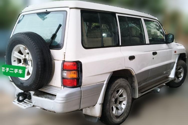 Used Leopaard Heijingang 2013 2.2L Manual Two-Wheel Drive Standard Version Rear Right 45 Deg
