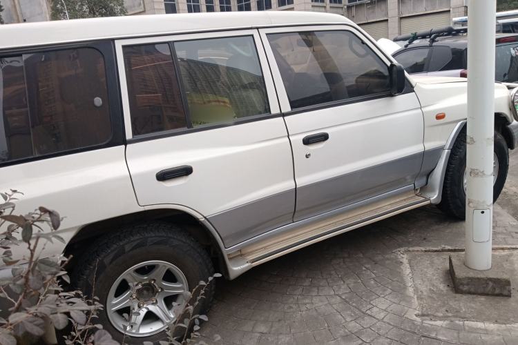 Used Leopaard Heijingang 2013 2.2L Manual Two-Wheel Drive Standard Version Rear Right 45 Deg