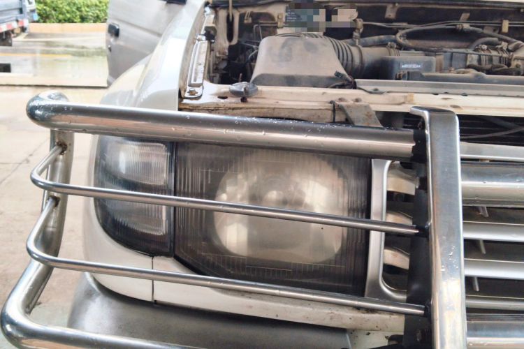 Used Leopaard Heijingang 2013 2.2L Manual Two-Wheel Drive Standard Version Right Front Headlight
