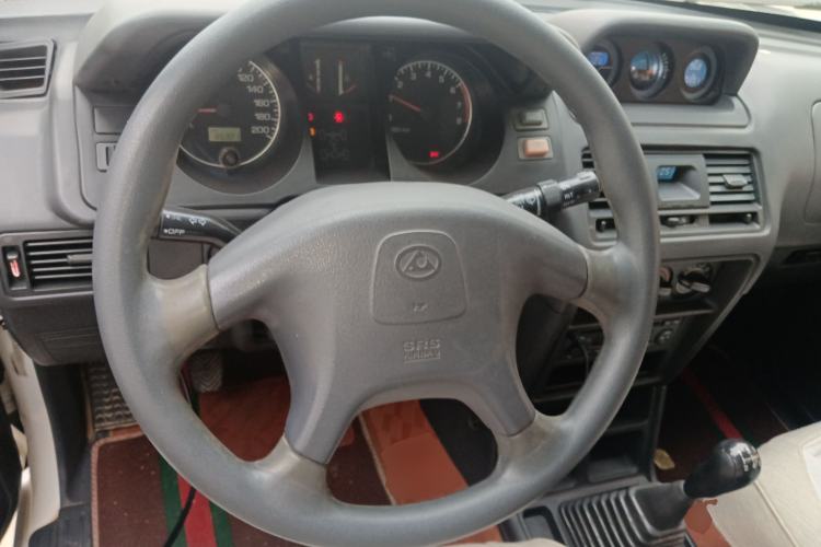 Used Leopaard Heijingang 2013 2.2L Manual Two-Wheel Drive Standard Version Steering Wheel