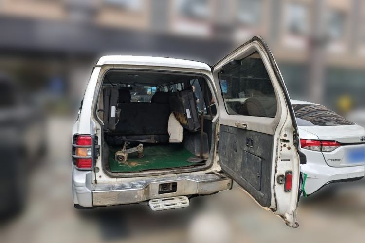 Used Leopaard Heijingang 2013 2.2L Manual 4x4 Standard Edition Trunk