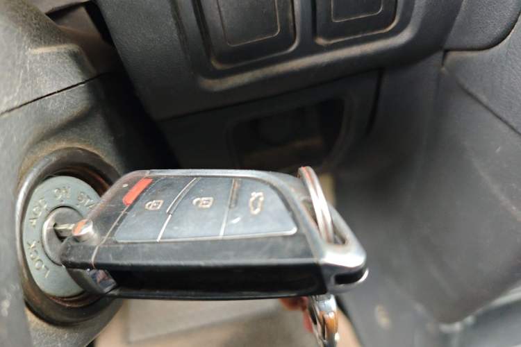 Used Leopaard Heijingang 2013 2.2L Manual 4x4 Standard Edition Vehicle Key