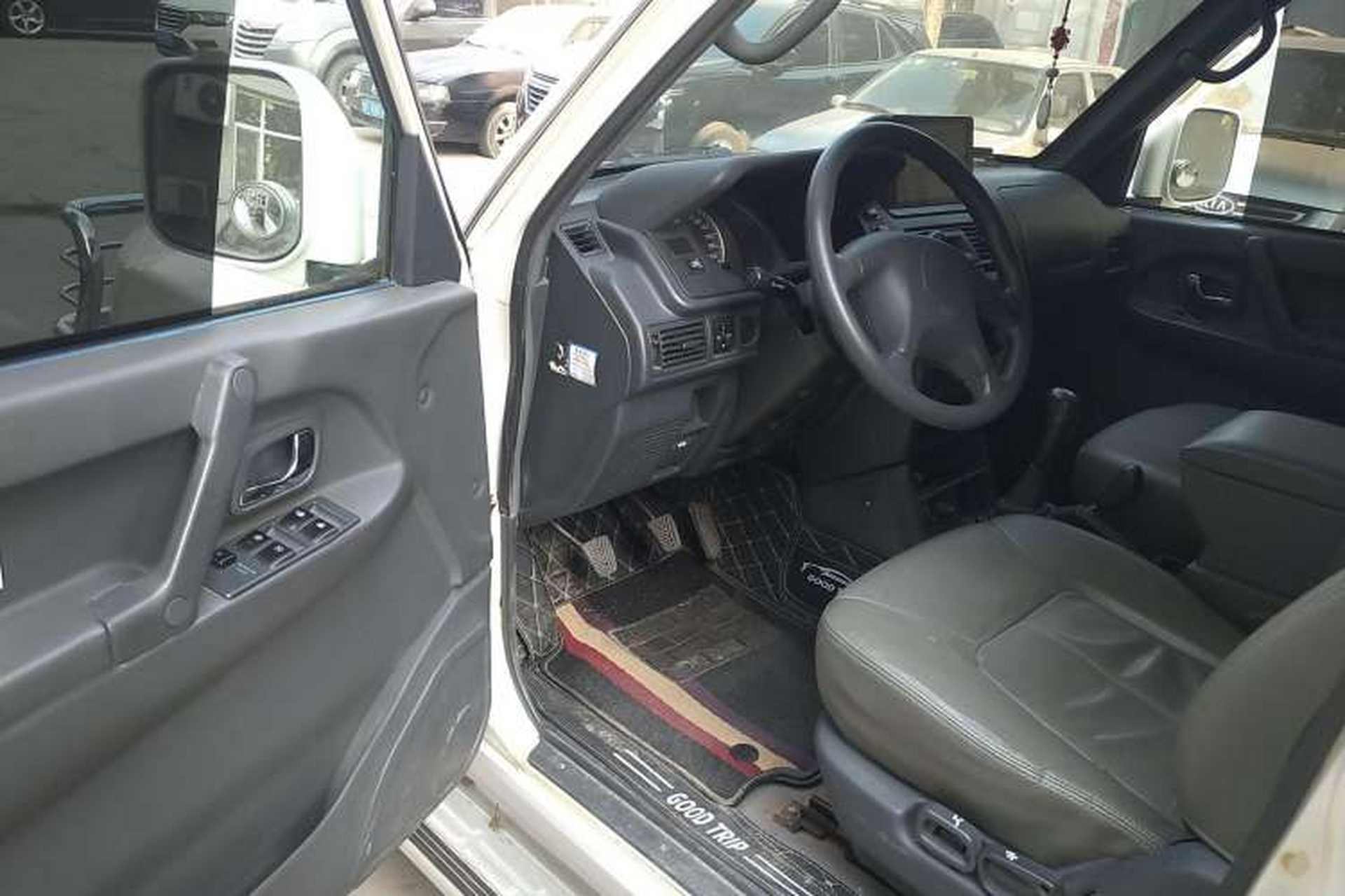 Used Leopaard Heijingang 2014 2.4L Manual 4x4 Driver Seat