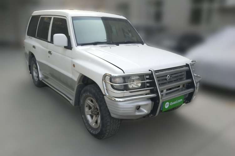 Used Leopaard Heijingang 2014 2.4L Manual 4x4 Front Right 45 Deg