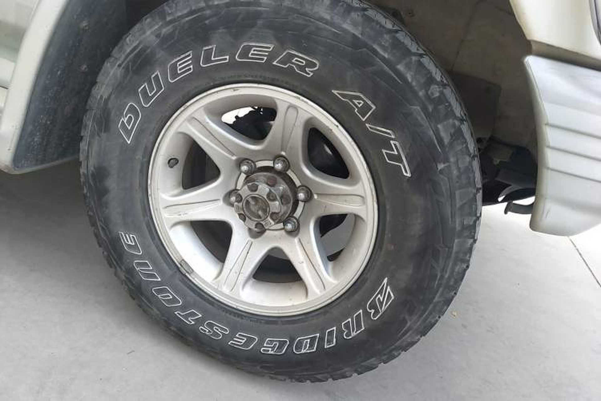 Used Leopaard Heijingang 2014 2.4L Manual 4x4 Right Front Wheel Hub