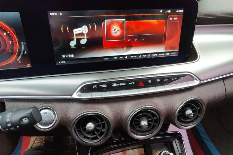 Used Leopaard Mattu 2018 1.6T GDI DCT Prestige Model Audio And AC Panel