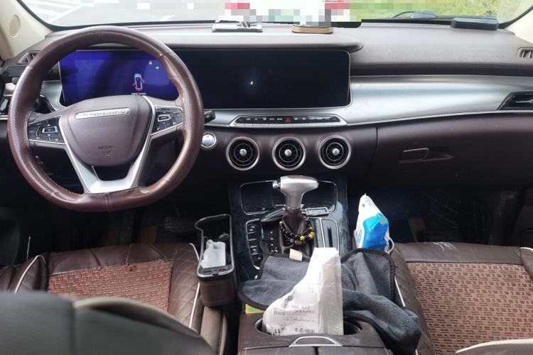 Used Leopaard Mattu 2018 1.6T GDI DCT Prestige Model Center Console