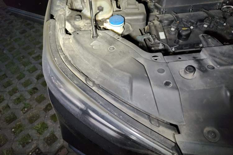 Used Leopaard Mattu 2018 1.6T GDI DCT Prestige Model Engine Bay Right