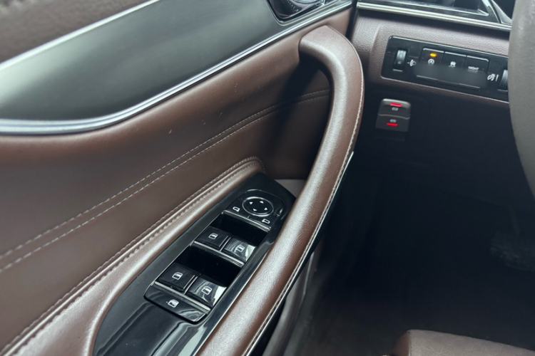 Used Leopaard Mattu 2018 1.6T GDI DCT Comfort Model Interior 4