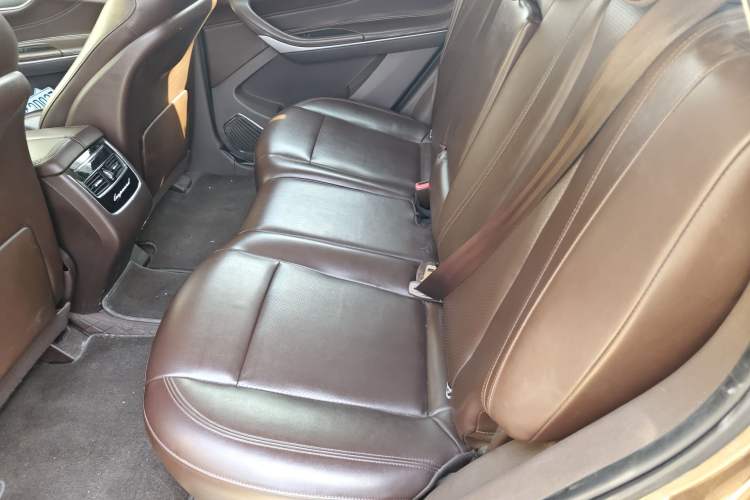 Used Leopaard Mattu 2018 1.6T GDI DCT Elite Model Left Rear Seat