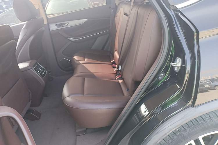 Used Leopaard Mattu 2018 1.6T GDI DCT Elite Model Left Rear Seat