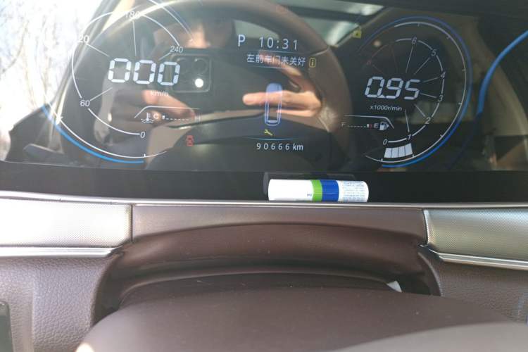 Used Leopaard Mattu 2018 1.6T GDI DCT Elite Model Odometer Close Up