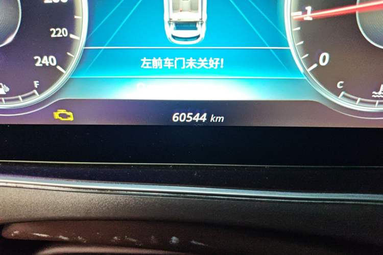 Used Leopaard Mattu 2018 1.6T GDI DCT Prestige Model Odometer Close Up