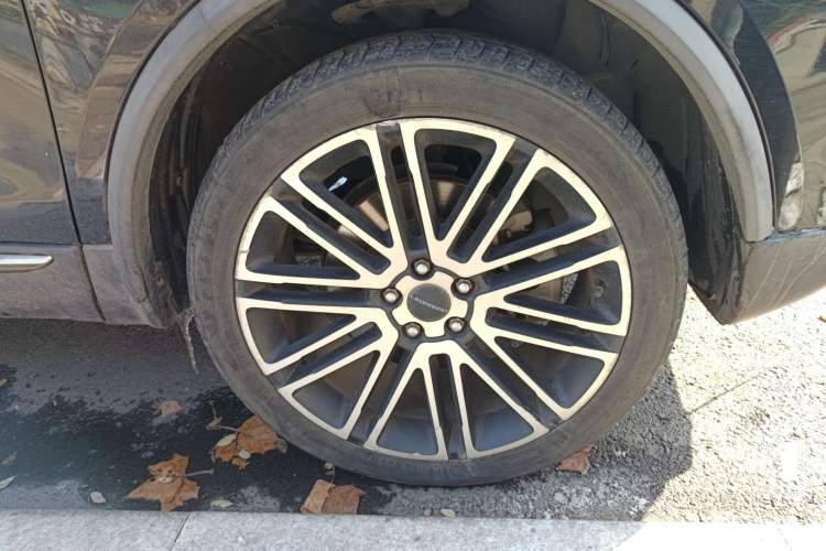 Used Leopaard Mattu 2018 1.6T GDI DCT Elite Model Right Front Wheel Hub