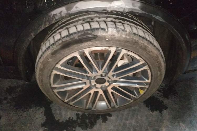 Used Leopaard Mattu 2018 1.6T GDI DCT Elite Model Right Front Wheel Hub