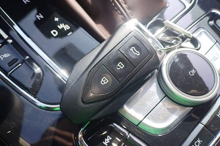 Used Leopaard Mattu 2018 1.6T GDI DCT Elite Model Vehicle Key