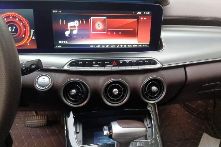 Used Leopaard Mattu 2018 1.6T GDI DCT Flagship Model Audio And AC Panel