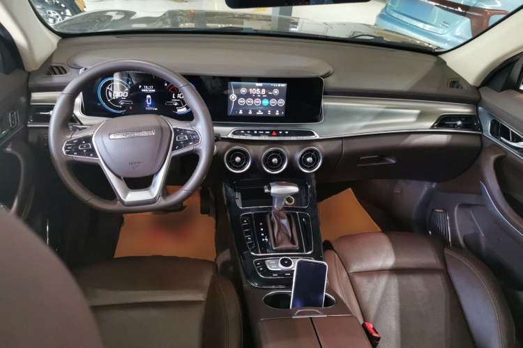 Used Leopaard Mattu 2018 1.6T GDI DCT Elite Model Center Console