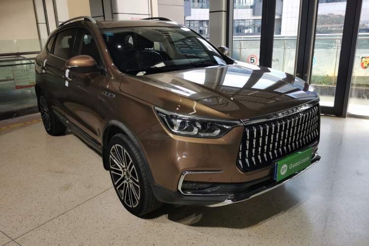 Used Leopaard Mattu 2018 1.6T GDI DCT Elite Model Front Right 45 Deg