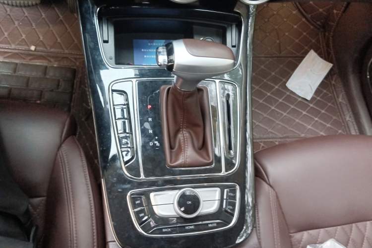 Used Leopaard Mattu 2018 1.6T GDI DCT Flagship Model Gear Lever