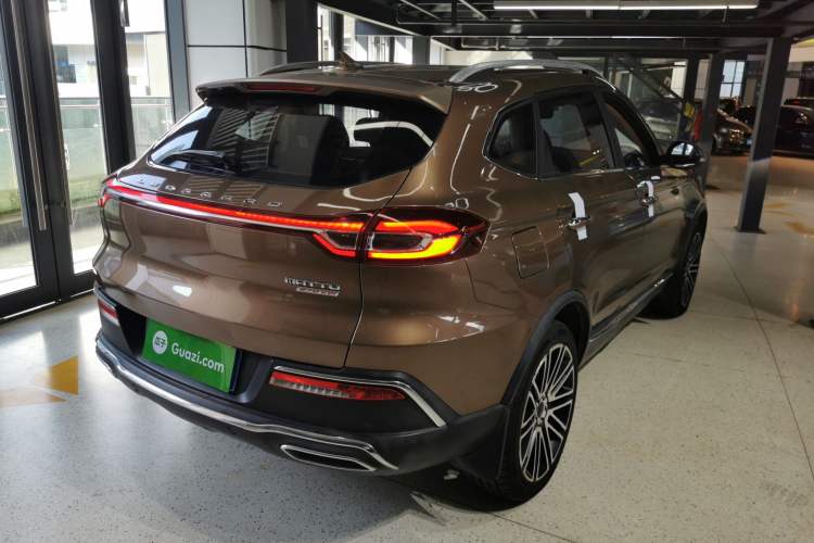 Used Leopaard Mattu 2018 1.6T GDI DCT Elite Model Rear Right 45 Deg