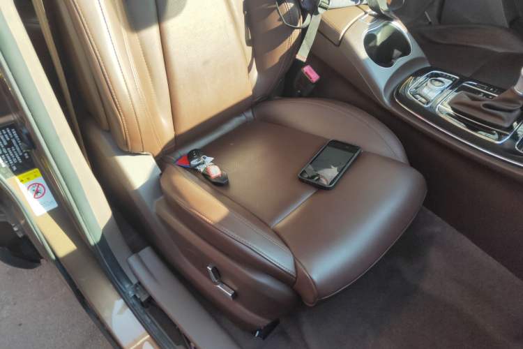 Used Leopaard Mattu 2018 1.6T GDI DCT Prestige Model Right Front Seat