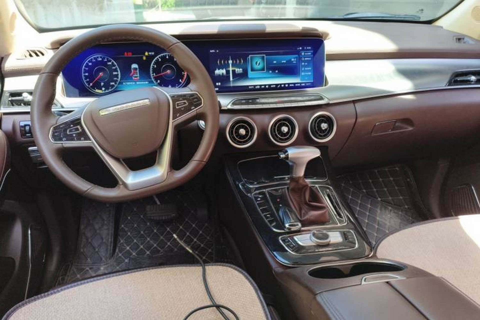 Used Leopaard Mattu 2018 1.6T GDI DCT Prestige Model Center Console