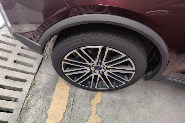 Used Leopaard Mattu 2018 1.6T GDI Manual Elite Model Left Front Wheel Hub