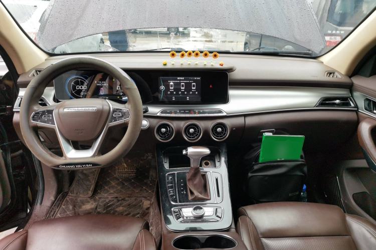 Used Leopaard Mattu 2018 1.6T GDI DCT Elite Model Center Console