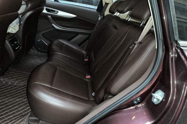 Used Leopaard Mattu 2018 1.6T GDI DCT Elite Model Left Rear Seat
