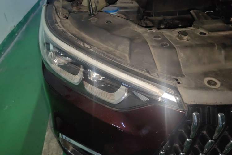 Used Leopaard Mattu 2018 1.6T GDI DCT Luxury Model Right Front Headlight